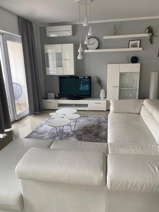 Apartment Bol A6 With Pool From 45 Eur Per Person 외부 사진