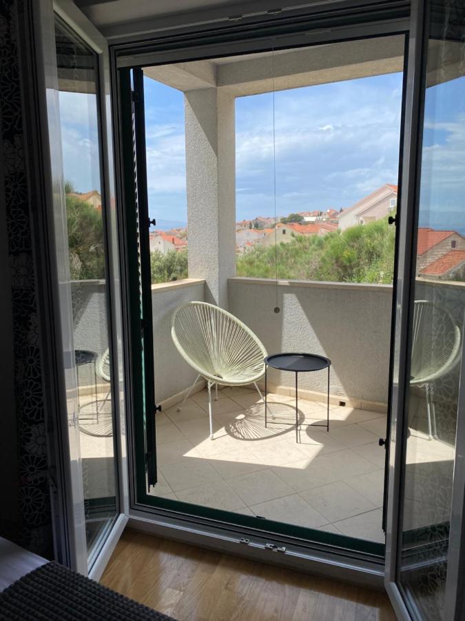 Apartment Bol A6 With Pool From 45 Eur Per Person 외부 사진